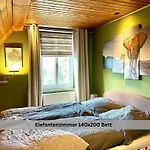 Of Africa - Einzigartige Themenzimmer, Eingezaeunten Garten, Sauna, Whirlpool & Kamin, Hunde Willkommen, Gasgrill, Voll Ausgestattete Kueche, Grosser Essbereich, Hamburg & Stade In Der Naehe Hollern-Twielenfleth