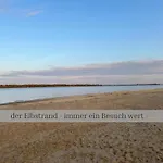 Of Africa - Einzigartige Themenzimmer, Eingezaeunten Garten, Sauna, Whirlpool & Kamin, Hunde Willkommen, Gasgrill, Voll Ausgestattete Kueche, Grosser Essbereich, Hamburg & Stade In Der Naehe Prázdninový dům Hollern-Twielenfleth