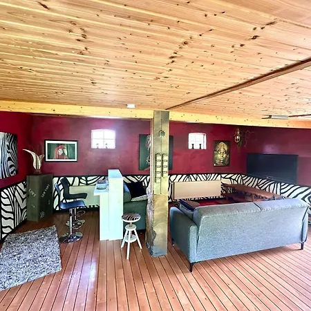 Of Africa - Einzigartige Themenzimmer, Eingezaeunten Garten, Sauna, Whirlpool & Kamin, Hunde Willkommen, Gasgrill, Voll Ausgestattete Kueche, Grosser Essbereich, Hamburg & Stade In Der Naehe Дом отдыха