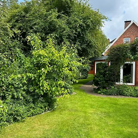 Of Africa - Einzigartige Themenzimmer, Eingezaeunten Garten, Sauna, Whirlpool & Kamin, Hunde Willkommen, Gasgrill, Voll Ausgestattete Kueche, Grosser Essbereich, Hamburg & Stade In Der Naehe Дом отдыха Hollern-Twielenfleth