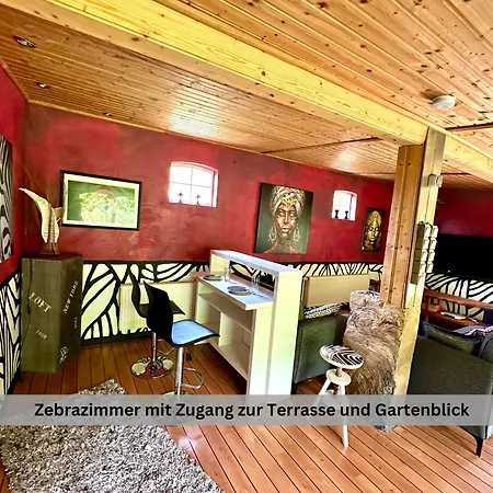 Дом отдыха Of Africa - Einzigartige Themenzimmer, Eingezaeunten Garten, Sauna, Whirlpool & Kamin, Hunde Willkommen, Gasgrill, Voll Ausgestattete Kueche, Grosser Essbereich, Hamburg & Stade In Der Naehe *