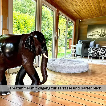 Of Africa - Einzigartige Themenzimmer, Eingezaeunten Garten, Sauna, Whirlpool & Kamin, Hunde Willkommen, Gasgrill, Voll Ausgestattete Kueche, Grosser Essbereich, Hamburg & Stade In Der Naehe * Hollern-Twielenfleth