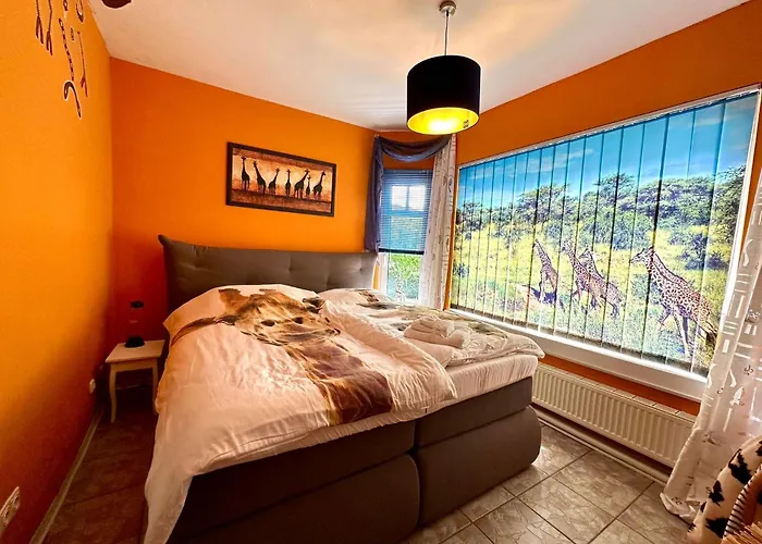Semesterbostad Of Africa - Einzigartige Themenzimmer, Eingezaeunten Garten, Sauna, Whirlpool & Kamin, Hunde Willkommen, Gasgrill, Voll Ausgestattete Kueche, Grosser Essbereich, Hamburg & Stade In Der Naehe Hollern-Twielenfleth