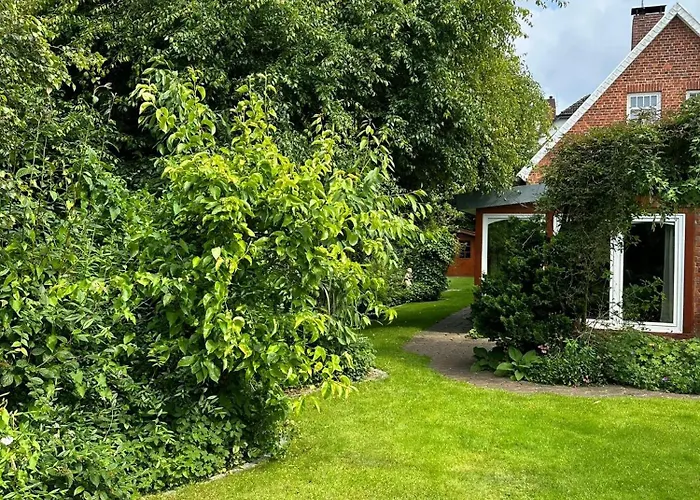 Of Africa - Einzigartige Themenzimmer, Eingezaeunten Garten, Sauna, Whirlpool & Kamin, Hunde Willkommen, Gasgrill, Voll Ausgestattete Kueche, Grosser Essbereich, Hamburg & Stade In Der Naehe Prázdninový dům Hollern-Twielenfleth