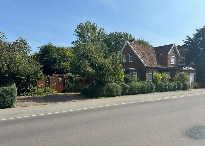 Prázdninový dům Of Africa - Einzigartige Themenzimmer, Eingezaeunten Garten, Sauna, Whirlpool & Kamin, Hunde Willkommen, Gasgrill, Voll Ausgestattete Kueche, Grosser Essbereich, Hamburg & Stade In Der Naehe Hollern-Twielenfleth